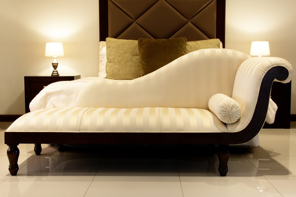 fainting couch
