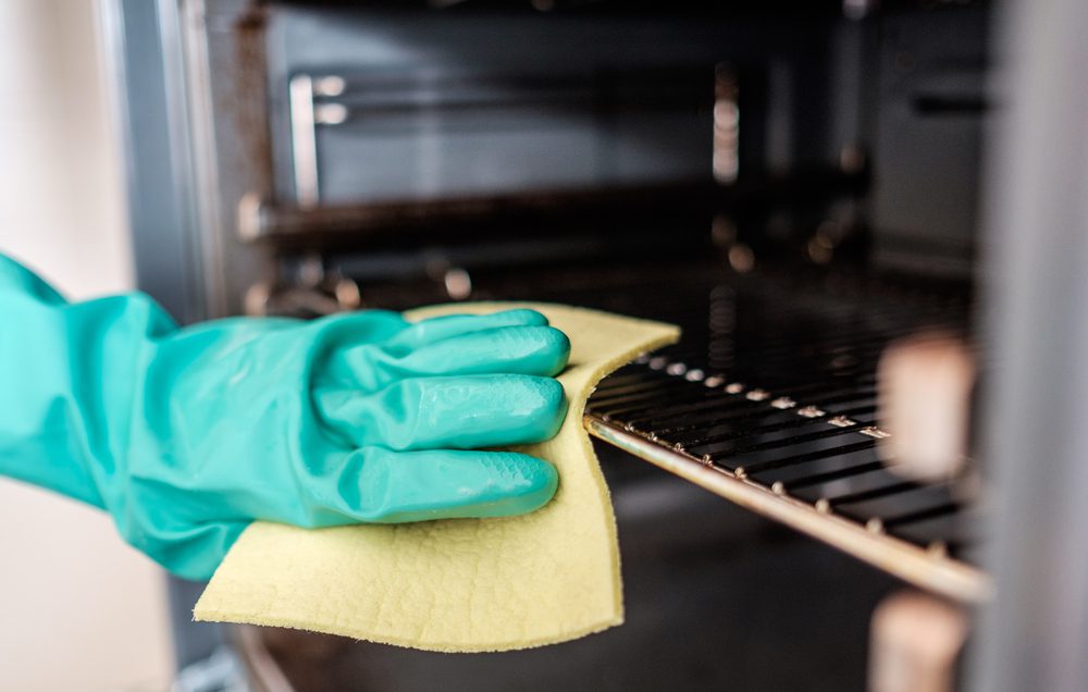 clean oven